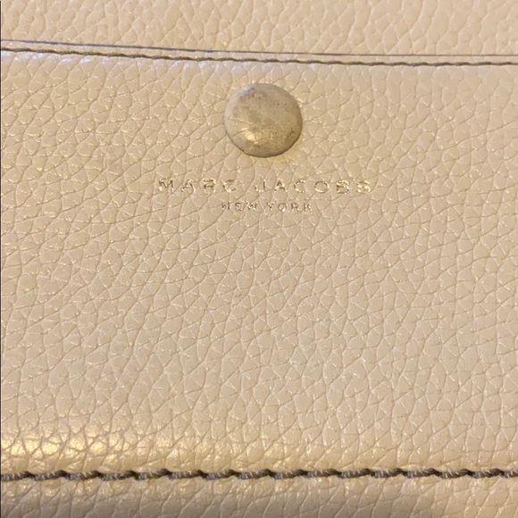 Marc‎ Jacobs Large Zippered Wallet - Picture 1 of 4